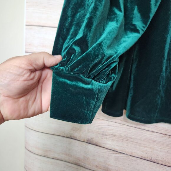 Modcloth Crushed Velvet Blouse Long Sleeve Beyond Basic Green Top Size 2X - Picture 4 of 14